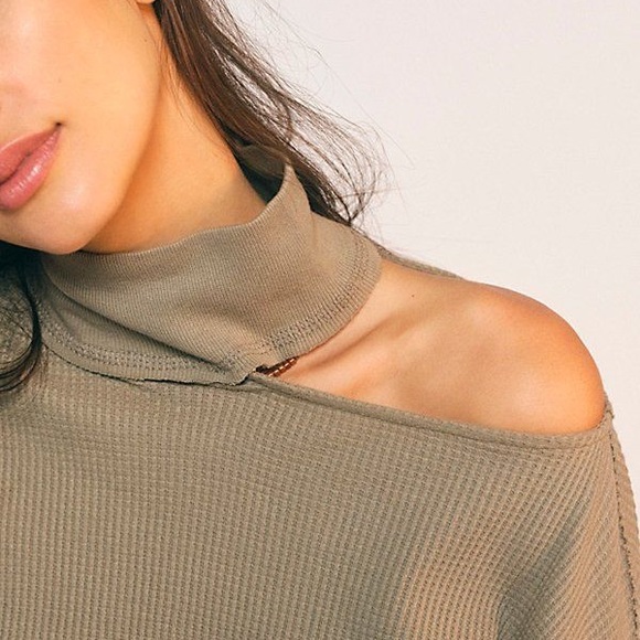Free People Tops - • free people mock neck thermal •